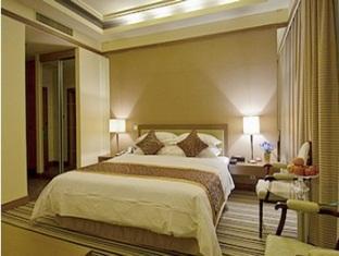 Qingdao Golden Mountain Resort Hotel Екстер'єр фото